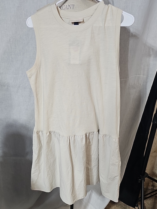 Universal Thread Dresses & Skirts - Universal Thread Cream Sleeveless Mini Dress